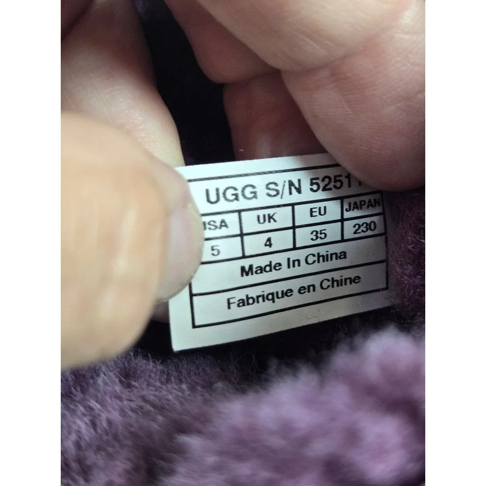 UGG Australia Classic Short Purple Sheepskin Boots 5251 Womens 5 UK 4 EU 35